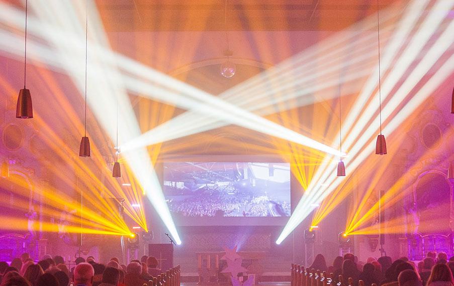 Lichtshow in der Teuschnitzer Pfarrkirche