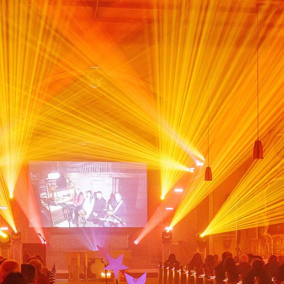 Lichtshow in der Teuschnitzer Pfarrkirche