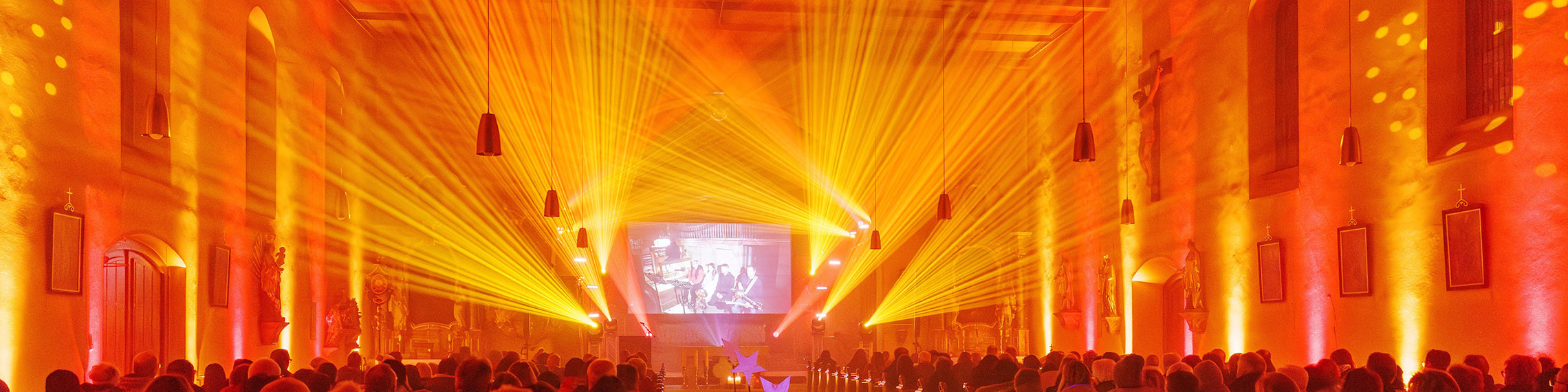 Lichtshow in der Teuschnitzer Pfarrkirche